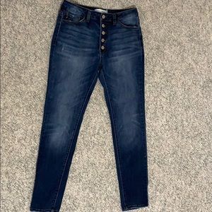 9/28 Curvy KanCan Jeans.